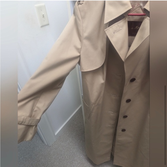 Etiene Aigner womens trench size 12 tan color - Picture 2 of 6